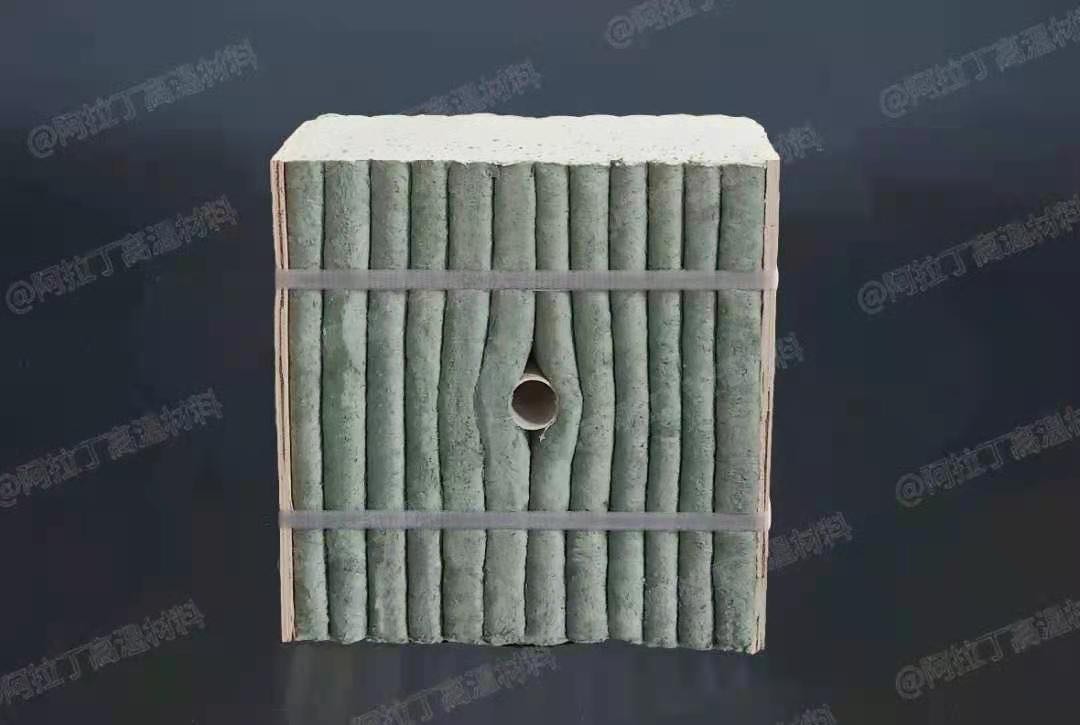 tģK